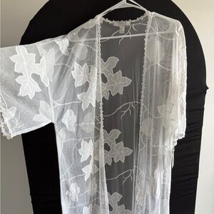 Forever 21 White Lace Robe Kimono